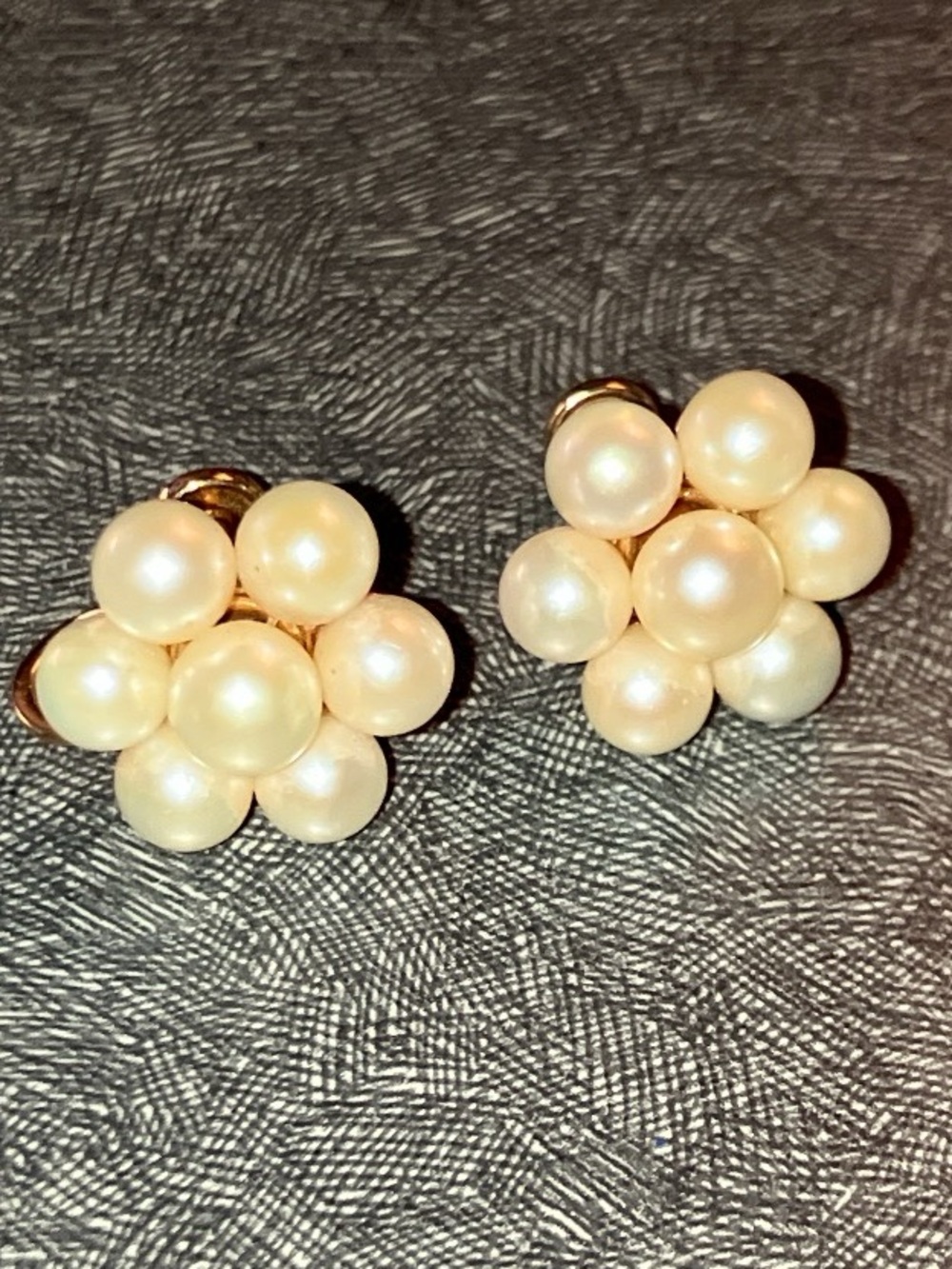 14k Gold Akoya Pearl Cluster Screw-Back Earrings - White Pearls